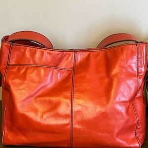 Hobo Red/Orange shoulder bag.